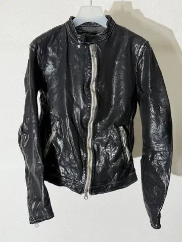 백크러쉬 폴란드 숄더 싱글 라이더 자켓