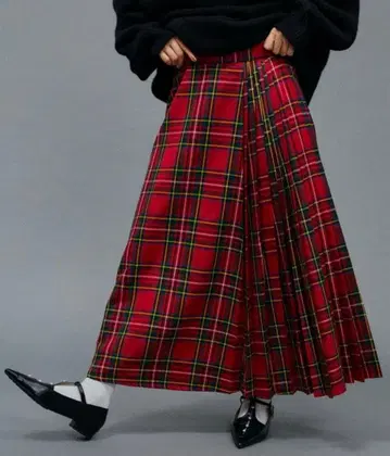 새상품급 manana suerte 비대칭 체크 플리츠 스커트