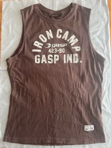 GASP 슬리브리스 브라운