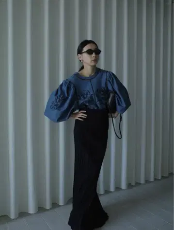 PUFF EMBROIDARY LACE BLOUSE