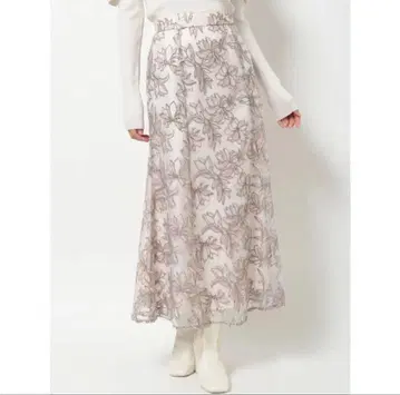 MERCURYDUO 멜론 튤 자수 세미 플레어 스커트