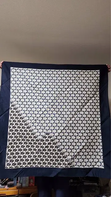 이세타츠 보자기 90cm 폭 화이트 블랙 무늬