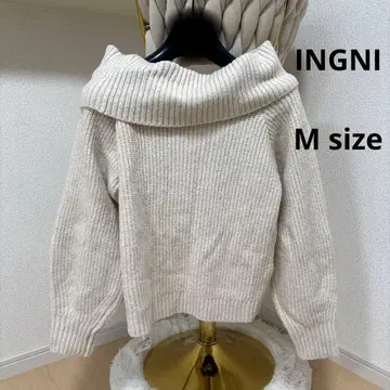 [ 미사용 새상품 ] INGNI 오프숄더 라메 니트