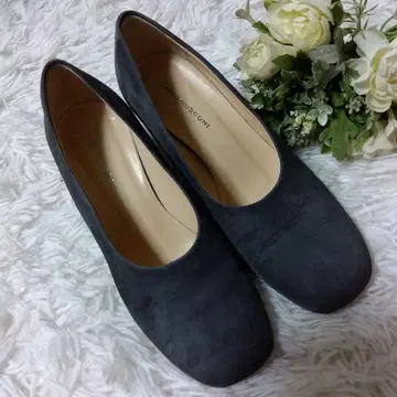 파비오 루스코니 스웨이드 그레이 22.5 펌프스 35