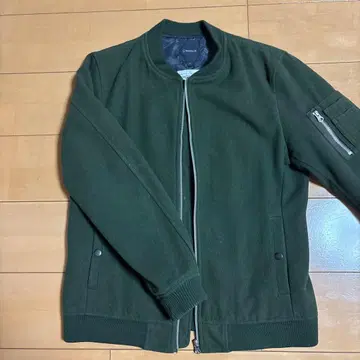 다크 그린 MA-1 자켓
