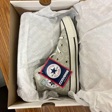Kawaisouni! x Converse All Star PT Hi