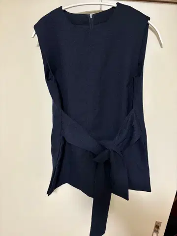 미라 오웬 벨트 상의 스트레이트 스커트 SETUP 네이비 1