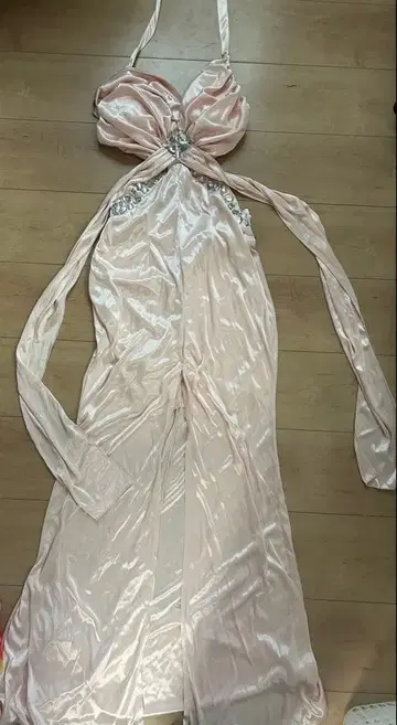 새틴 핑크 롱 드레스