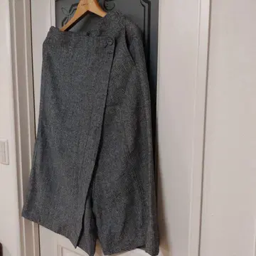 안티카 헤링본 무늬 그레이 랩 팬츠