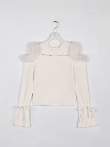 evelyn 퍼 비쥬 페플럼 니트 시착만 한 상품