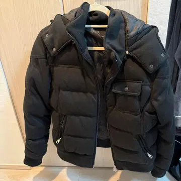 AZUL by moussy 블랙 다운 자켓