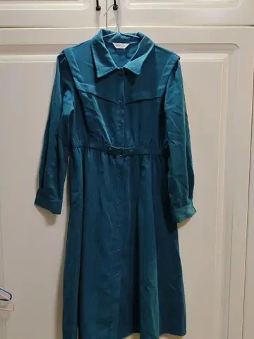 터콰이즈 긴팔 셔츠 원피스