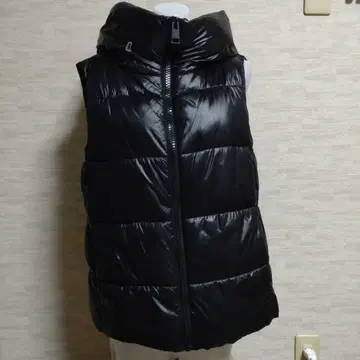 후드 부착 블랙 다운 베스트 ZARA