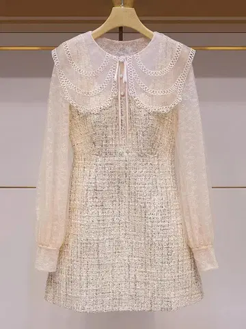 레이스 옷깃 베이지 긴팔 드레스