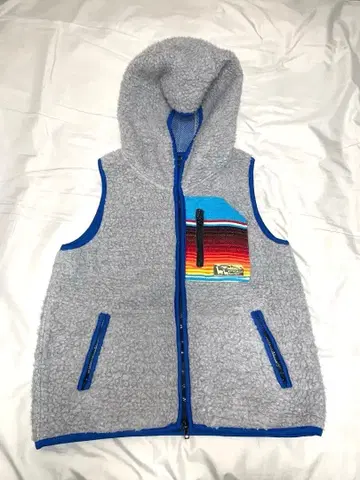 TITICACA 후드 부착 보아 베스트 M