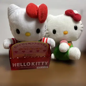 레트로 키티 봉제 인형, 소품함