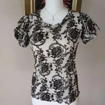 시즈카 코무로의 상의