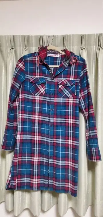 LAUNDRY 후드 부착 체크 무늬 셔츠 원피스