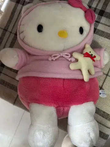 헬로키티 봉제 인형