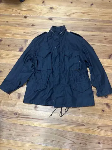 새상품급 ALPHA INDSTRIES M-65 3rd형 블랙 L 사이즈