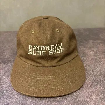 [ 새상품급 ] DAYDREAM SURF SHOP 캡 OVY