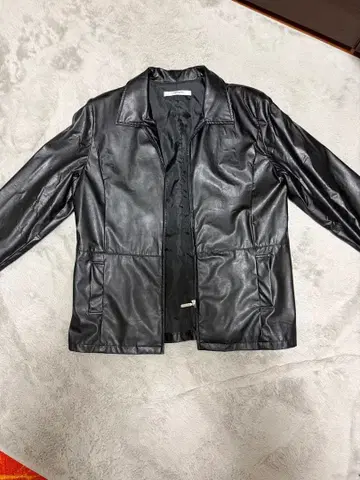 Zephyrous 블랙 가죽 자켓
