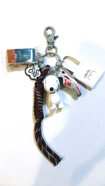 주렁주렁 키링 스누피 뉴발란스 가챠 파우치 1