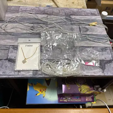 실버 체인 목걸이