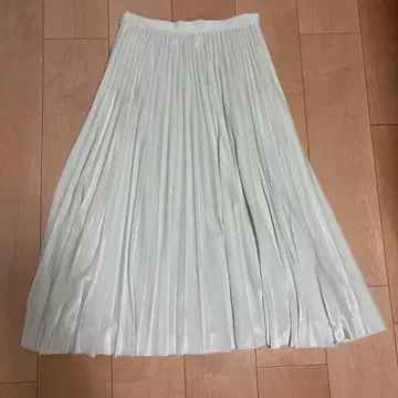[새상품] ICB 플리츠 스커트 연한 그린 사이즈 9