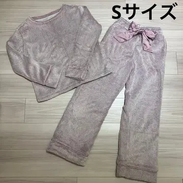 GU 마쉬멜로우 필 라운지 세트 룸웨어 상하의 세트