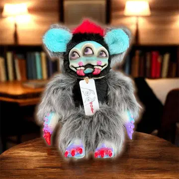 악옥균 제조 공장 x 묘지 화랑 콜라보 탈리호 봉제 인형