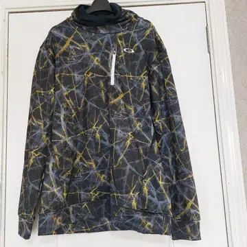 새상품급 오클리 Oakley 하이넥 트레이닝복 XL