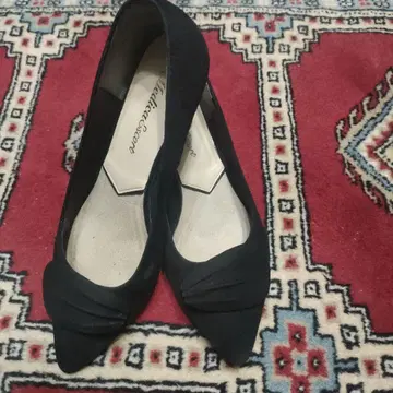 스웨이드 스틸레토 펌프스 외반모지 24.5