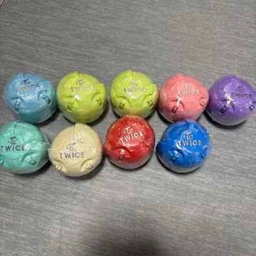 TWICE LOVELYS 가챠가챠 반지 컬렉션