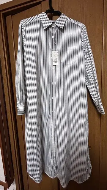 [ 새상품 ] mi.e editorial 스트라이프 긴팔 셔츠 M