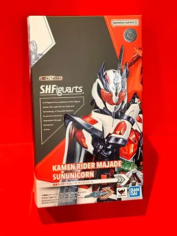 S.H.Figuarts 가면라이더 마제이드 선 유니콘