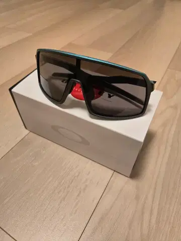 [ 새상품급 ] 오클리 스토로