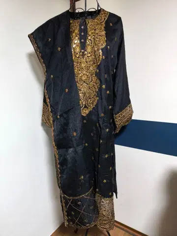 [ 25-N-20-1 ] 블랙 자수 긴팔 쿠르타 2피스