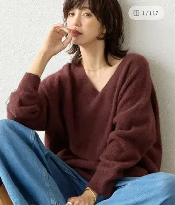리브드 로와 헤어리 울 편애 V넥 니트 정가 22000엔 브라운