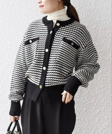 가격 인하 1회 착용 SHIPS 트위드 골드 버튼 가디건