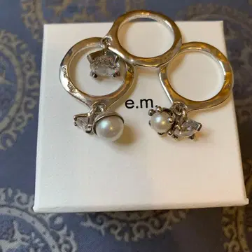 e.m. 지르코니아 펄 흔들림 반지 3종 세트 9호 새상품급 3연 세트