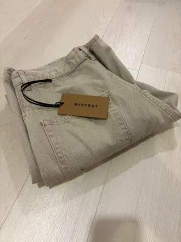 NVRFRGT 라이트 그레이 와이드 레그 데님