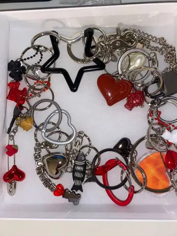 DOUBLET 25AW 키체인 RED