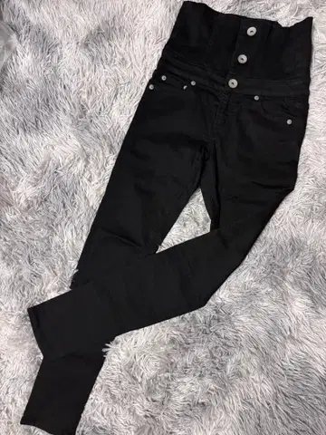 GYDA H/W 버튼 BACK W 레이스 UP 스키니 팬츠