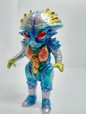 울트라맨 소프트 비닐 벤젠 외계인 재도색