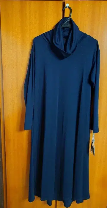 쿨 카리안 네이비 티셔츠 터틀넥 롱 원피스