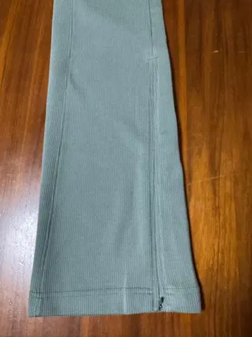 룰루레몬 소프트스트림 플레어 팬츠 XS