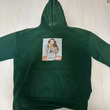 Clairo 공식 굿즈 후드티