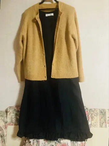 슬리브리스 V넥 블랙 원피스 포그 린넨