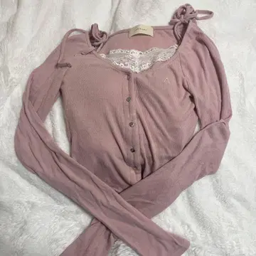 레이스 달린 핑크 리브 긴팔 상의